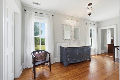 15715 Avery Rd, Rockville, MD