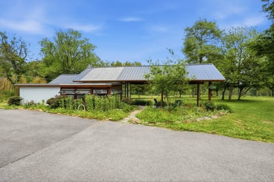 15715 Avery Rd, Rockville, MD