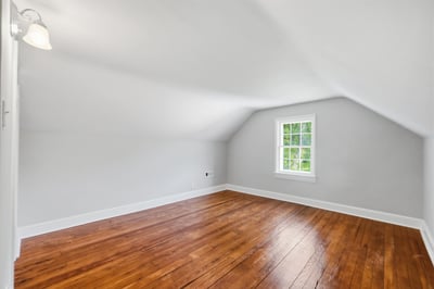 15715 Avery Rd, Rockville, MD