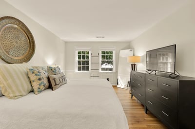 3559 Hamlet Place, Chevy Chase, MD