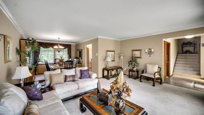 544 Thornwood Dr, South Holland, IL