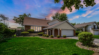 9236 S Karlov Ave, Oak Lawn, IL