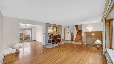 9236 S Karlov Ave, Oak Lawn, IL
