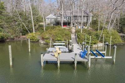 593 Glebe Road, Irvington, VA
