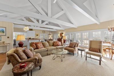 593 Glebe Road, Irvington, VA