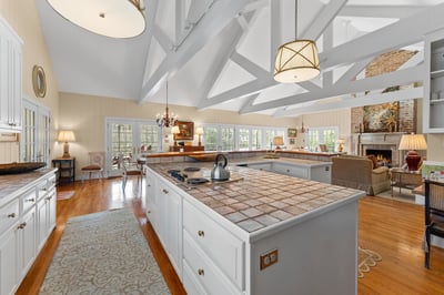 593 Glebe Road, Irvington, VA
