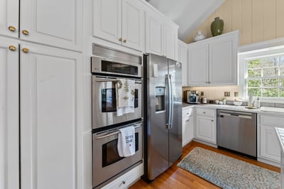 593 Glebe Road, Irvington, VA
