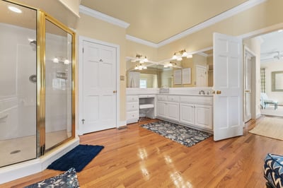 593 Glebe Road, Irvington, VA