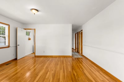 13226 Richmond Road, Warsaw, VA