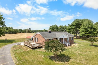 13226 Richmond Road, Warsaw, VA