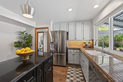 1121 Modesto Avenue, Camarillo, CA