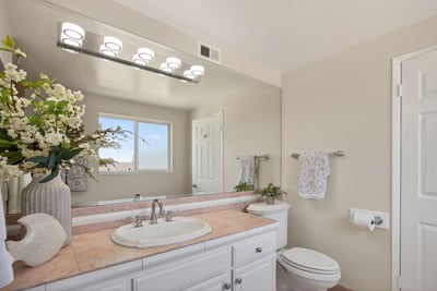1121 Modesto Avenue, Camarillo, CA