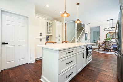 290 Plantation Way, Roswell, GA