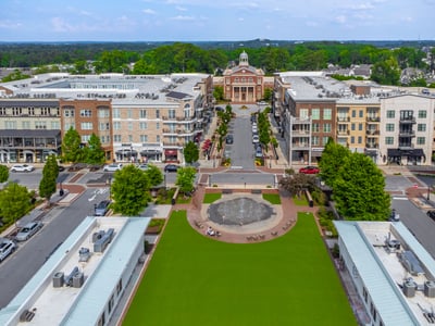 2 miles to Downtown Alpharetta