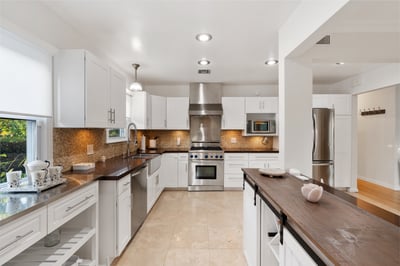 6115 Van Noord Avenue, Valley Glen, CA