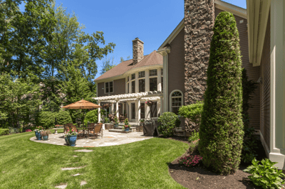 21 Douglas Road, Lexington, MA