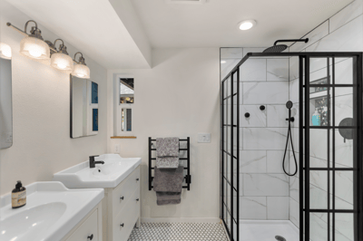 8618 NE 143rd Street, Kirkland, WA