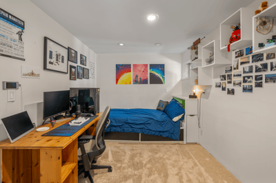 6626 57th Ave NE, Seattle, WA