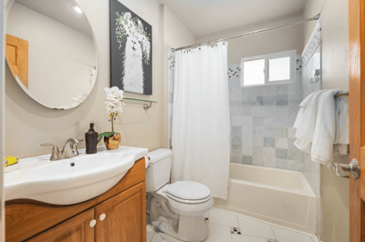 6622 S Warner Street, Tacoma, WA