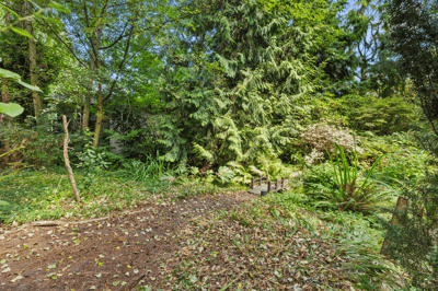 9525 7th Ave NW, Seattle, WA