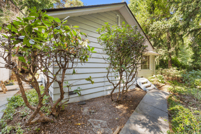9525 7th Ave NW, Seattle, WA