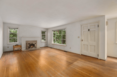 9525 7th Ave NW, Seattle, WA