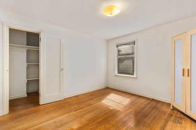 9525 7th Ave NW, Seattle, WA