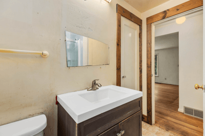 9525 7th Ave NW, Seattle, WA