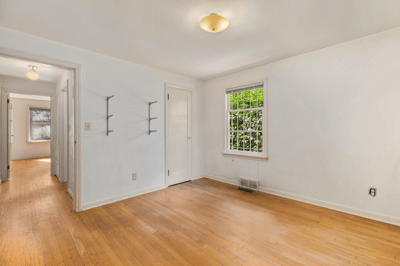 9525 7th Ave NW, Seattle, WA