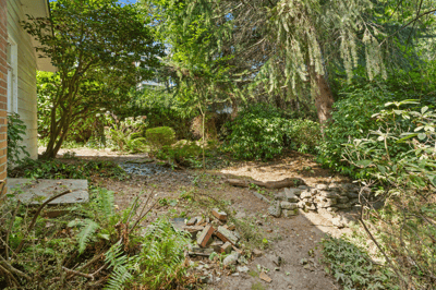 9525 7th Ave NW, Seattle, WA