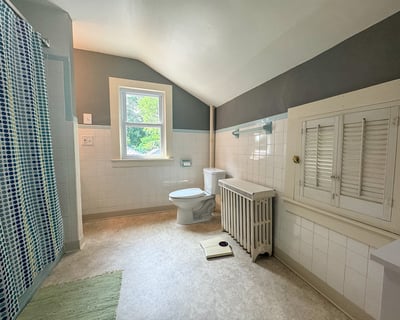 Spacious Vintage Tile Bath