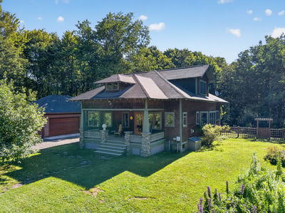 ONE OF A KIND. 4 BR, 2 Bath BESPOKE ARTS & CRAFTS