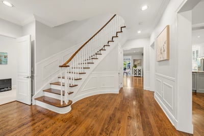 93 Hillview Rd, Aurora, ON