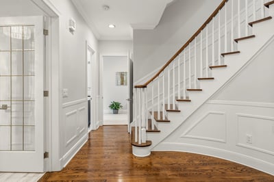 93 Hillview Rd, Aurora, ON