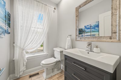 93 Hillview Rd, Aurora, ON