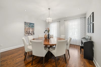 93 Hillview Rd, Aurora, ON