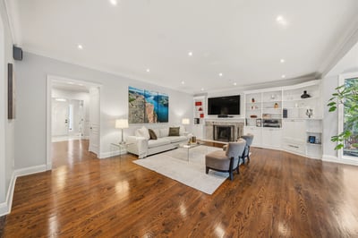93 Hillview Rd, Aurora, ON