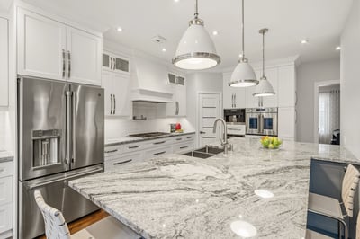 93 Hillview Rd, Aurora, ON