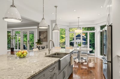 93 Hillview Rd, Aurora, ON