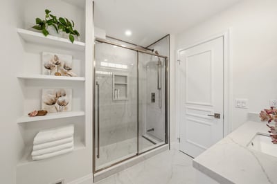 93 Hillview Rd, Aurora, ON