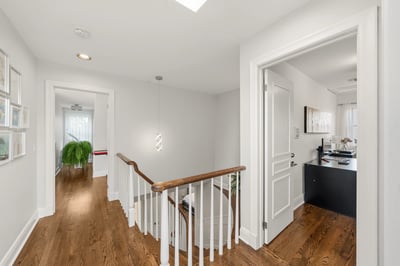 93 Hillview Rd, Aurora, ON