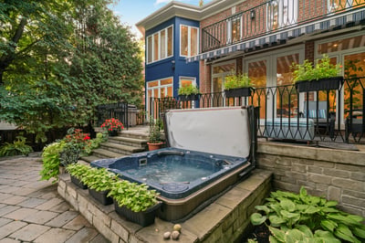 93 Hillview Rd, Aurora, ON