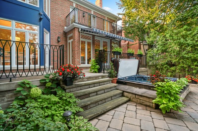 93 Hillview Rd, Aurora, ON