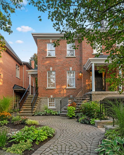93 Hillview Rd, Aurora, ON