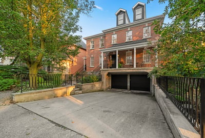 93 Hillview Rd, Aurora, ON