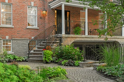 93 Hillview Rd, Aurora, ON