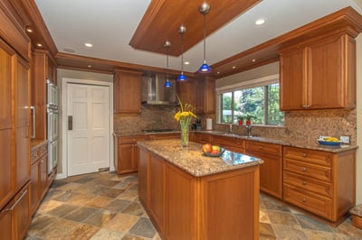19415 Riverside Drive, Beverly Hills, MI