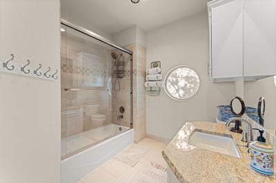 15747 Booth Circle, Volente, TX