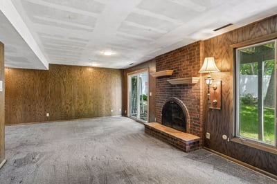 2666 Mackubin St, Roseville, MN