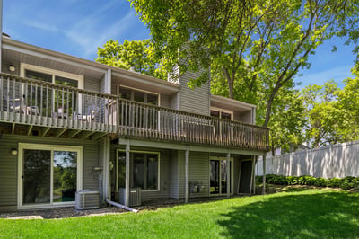 2666 Mackubin St, Roseville, MN